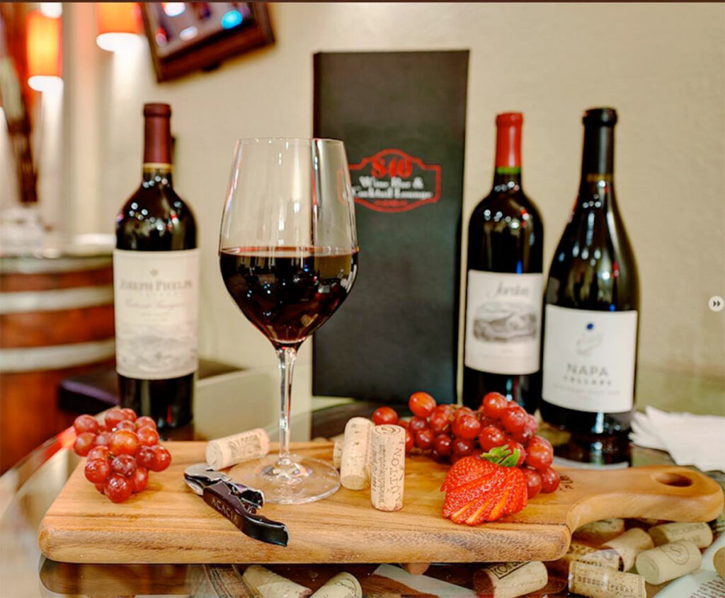 840WineBarandCocktailLounge100 1024x845
