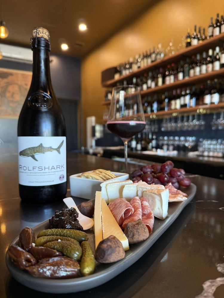 VinylWineBarandShopalameda108