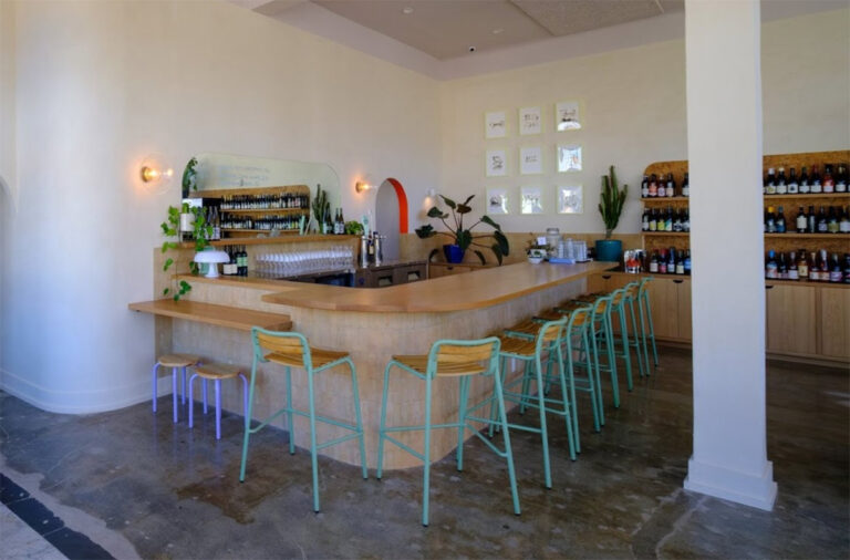 bestfriendswinealbany100 768x506
