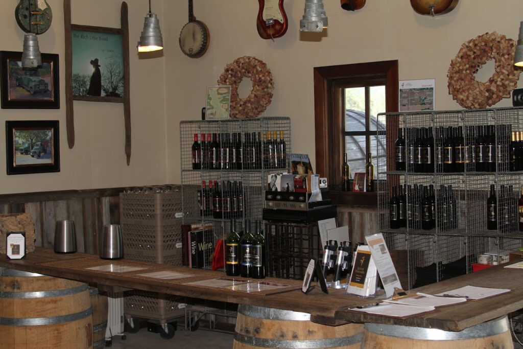 LittleVineyardsFamilyWinery3 1024x683